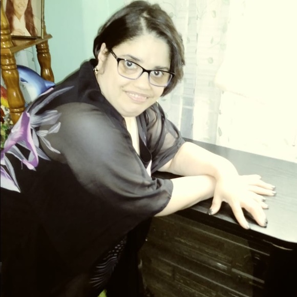 Meet your Posher, Jackie - Picture 1 of 1